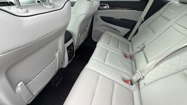 2020 Jeep Grand Cherokee Summit