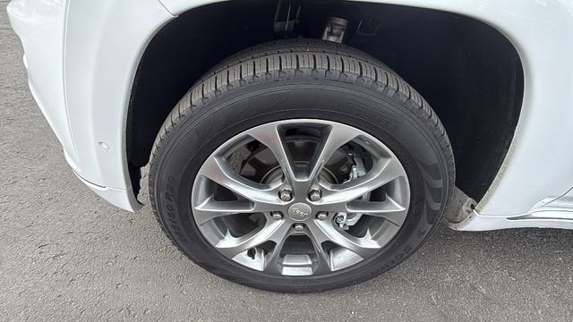 2020 Jeep Grand Cherokee Summit