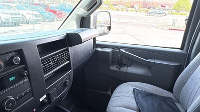 2024 Chevrolet Express Cutaway 3500 1WT