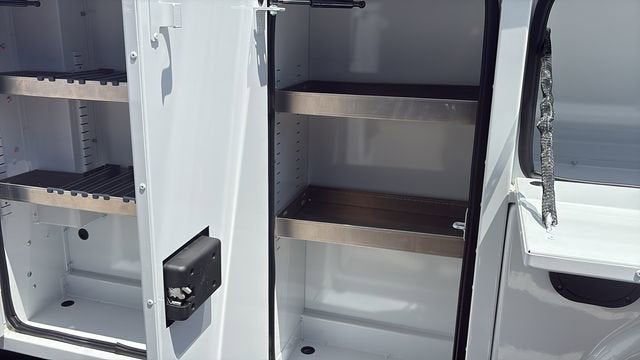 2024 Chevrolet Express Cutaway 3500 1WT