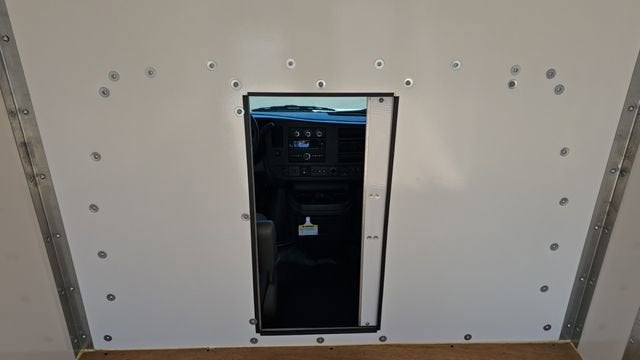 2023 Chevrolet Express Cutaway 3500 1WT