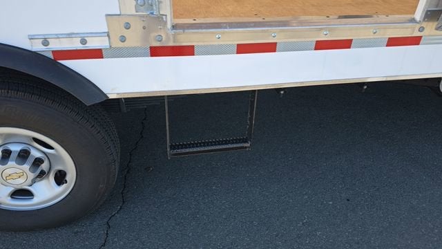 2023 Chevrolet Express Cutaway 3500 1WT