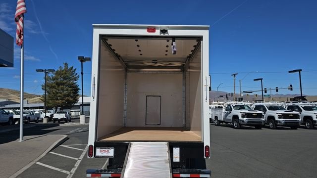 2023 Chevrolet Express Cutaway 3500 1WT