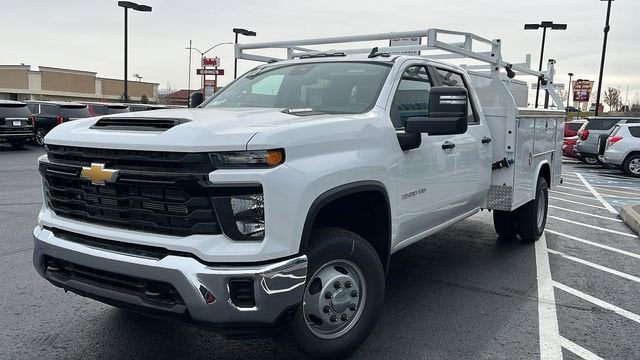2025 Chevrolet Silverado 3500 HD Chassis Cab Work Truck