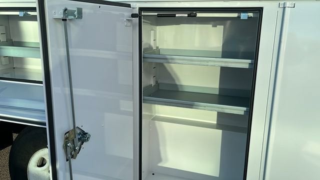 2023 GMC Savana Cutaway 3500 1WT