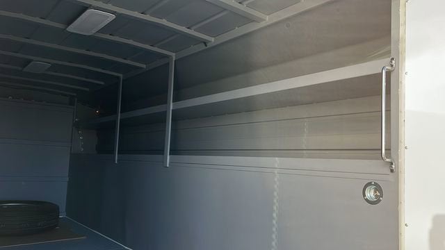 2023 GMC Savana Cutaway 3500 1WT