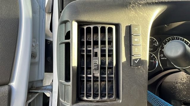 2023 GMC Savana Cutaway 3500 1WT