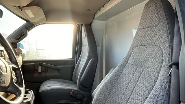 2023 GMC Savana Cutaway 3500 1WT