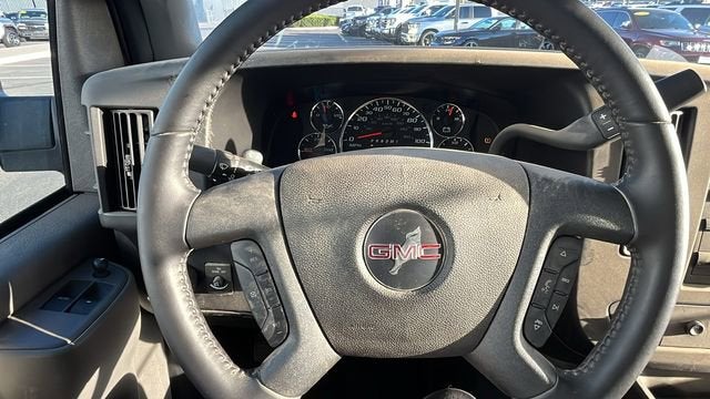 2023 GMC Savana Cutaway 3500 1WT