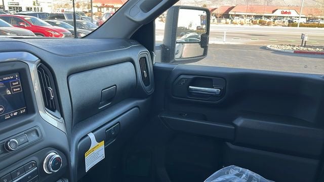 2024 GMC Sierra 2500 HD Pro