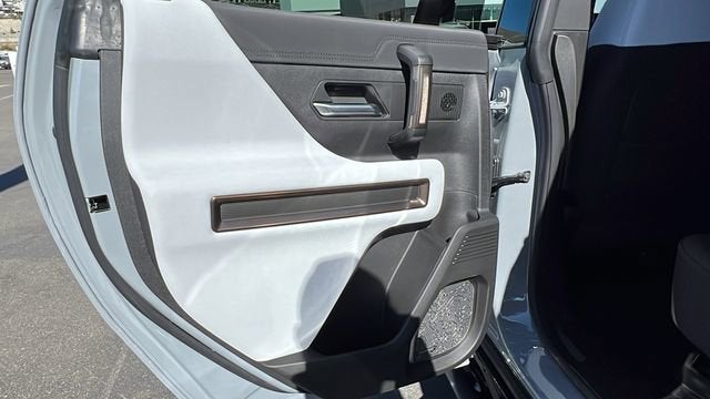 2024 GMC HUMMER EV SUV 2X