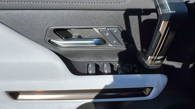 2024 GMC HUMMER EV SUV 2X