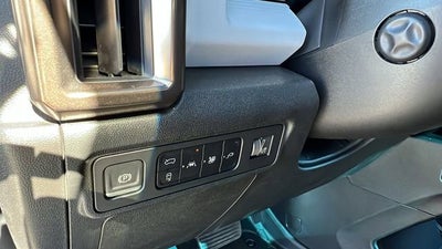 2024 GMC HUMMER EV SUV 2X