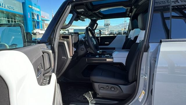 2024 GMC HUMMER EV SUV 2X