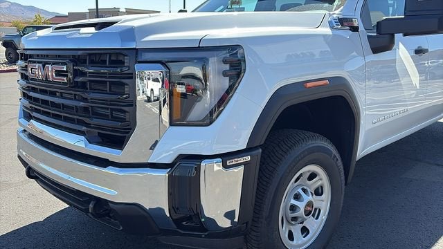 2025 GMC Sierra 2500 HD Pro