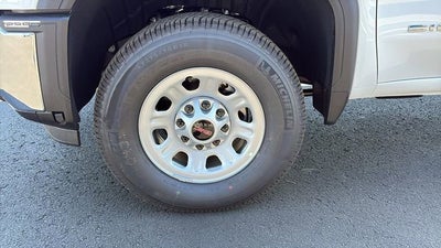 2025 GMC Sierra 2500 HD Pro