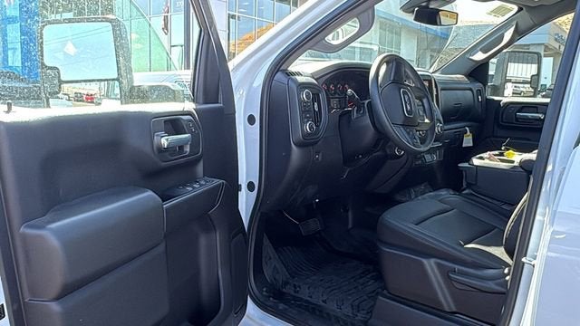 2025 GMC Sierra 2500 HD Pro