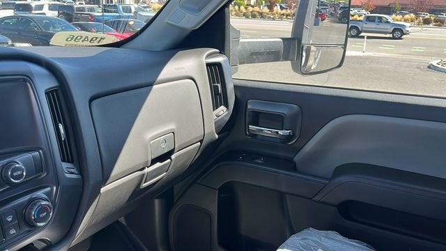 2024 Chevrolet Silverado 5500 HD Work Truck