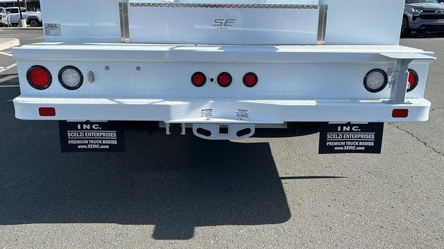 2024 Chevrolet Silverado 5500 HD Work Truck