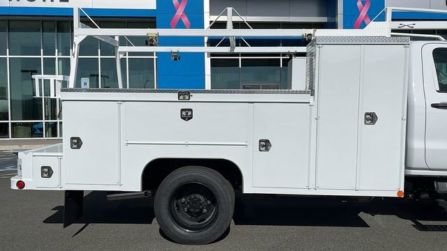 2024 Chevrolet Silverado 5500 HD Work Truck