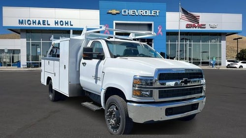 2023 Chevrolet Silverado 5500 HD Work Truck