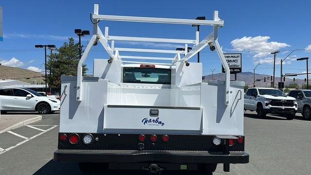 2023 Chevrolet Silverado 5500 HD Work Truck