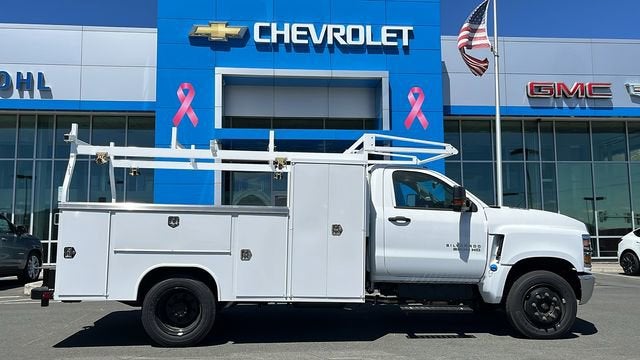 2023 Chevrolet Silverado 5500 HD Work Truck
