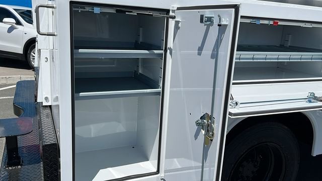 2023 Chevrolet Silverado 5500 HD Work Truck