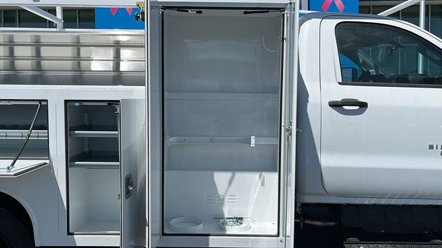 2023 Chevrolet Silverado 5500 HD Work Truck