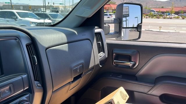 2023 Chevrolet Silverado 5500 HD Work Truck