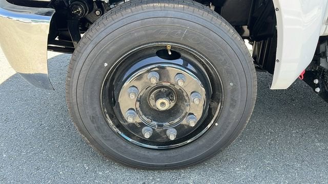 2023 Chevrolet Silverado 5500 HD Work Truck