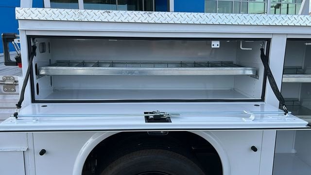 2024 Chevrolet Silverado 5500 HD Work Truck