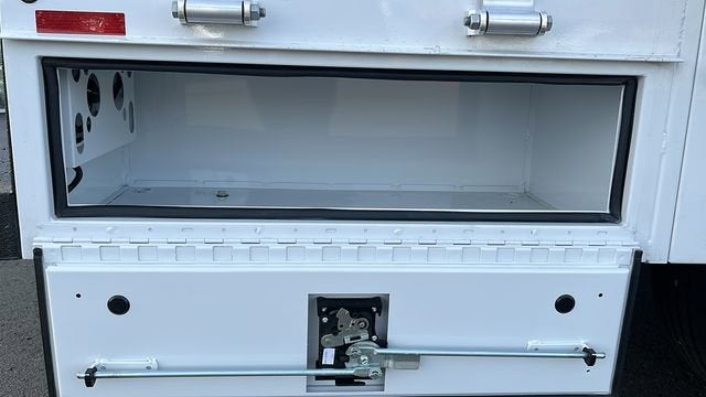 2024 Chevrolet Silverado 5500 HD Work Truck