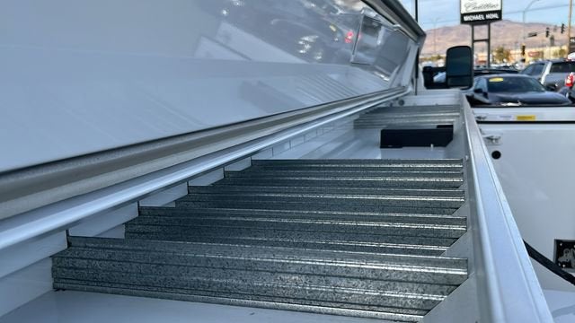 2024 Chevrolet Silverado 5500 HD Work Truck