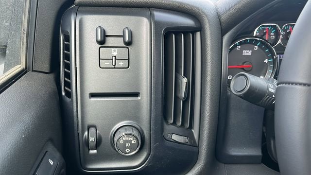 2024 Chevrolet Silverado 5500 HD Work Truck