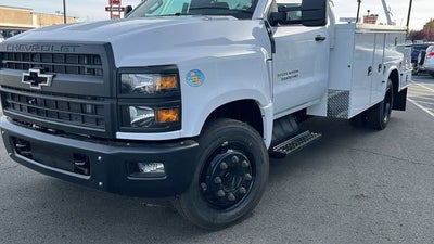 2024 Chevrolet Silverado 5500 HD Work Truck