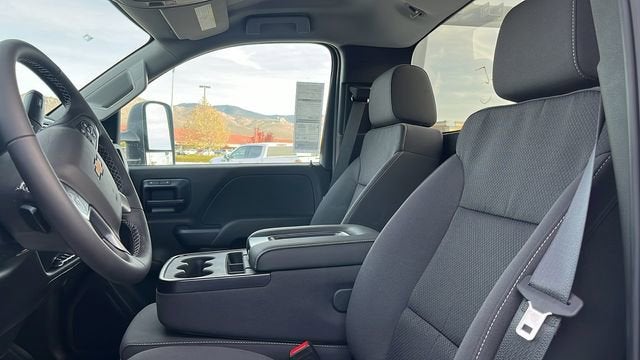 2024 Chevrolet Silverado 5500 HD Work Truck