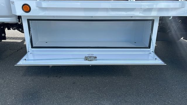 2024 Chevrolet Silverado 5500 HD Work Truck