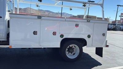 2023 Chevrolet Silverado 5500 HD Work Truck