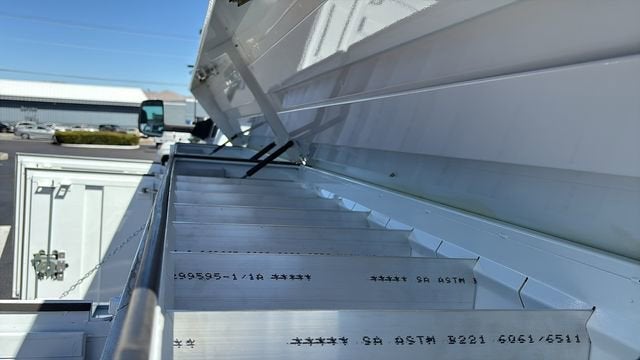 2023 Chevrolet Silverado 5500 HD Work Truck