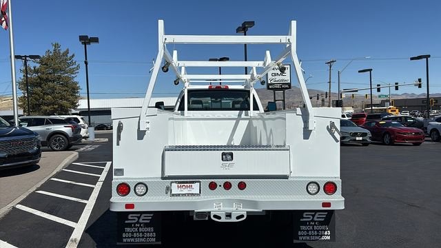 2023 Chevrolet Silverado 5500 HD Work Truck