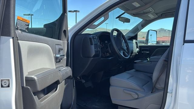 2023 Chevrolet Silverado 5500 HD Work Truck