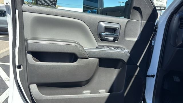 2023 Chevrolet Silverado 5500 HD Work Truck