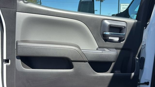 2023 Chevrolet Silverado 5500 HD Work Truck