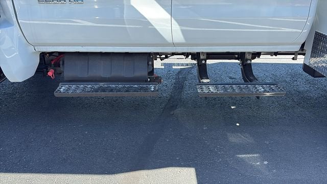 2023 Chevrolet Silverado 5500 HD Work Truck