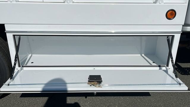 2023 Chevrolet Silverado 5500 HD Work Truck