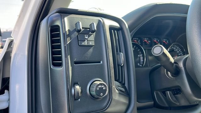 2023 Chevrolet Silverado 5500 HD Work Truck