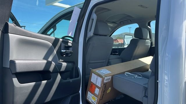 2024 Chevrolet Silverado 5500 HD Work Truck