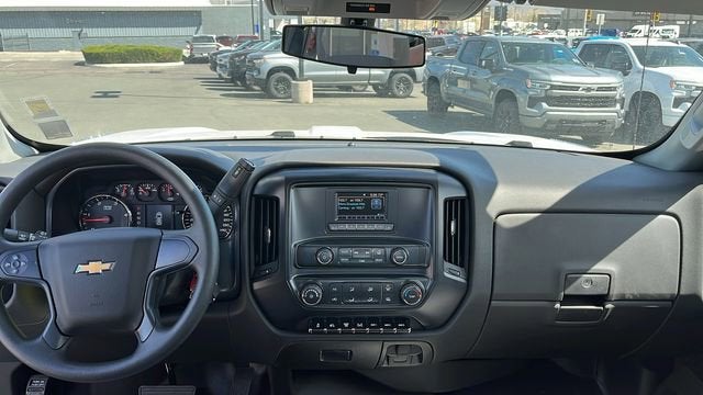 2024 Chevrolet Silverado 5500 HD Work Truck