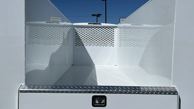 2024 Chevrolet Silverado 5500 HD Work Truck